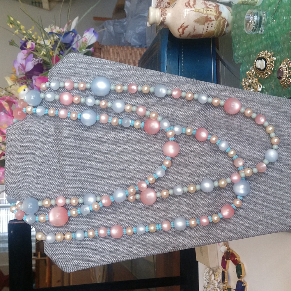 Multicolored Beaded Necklace ** Euc ** - image 1
